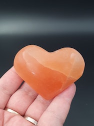 Oransje selenitt hjerte 7 cm
