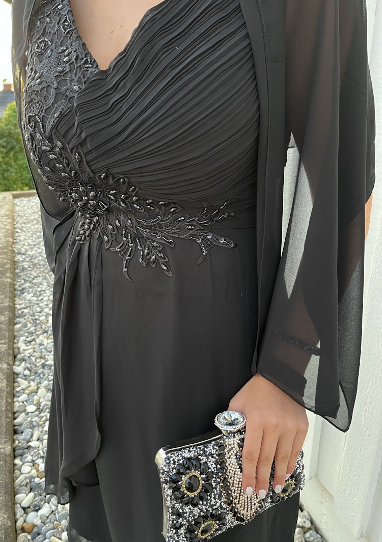 Festklänning Lovina svart