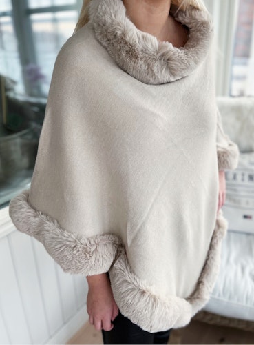 Poncho fuskpäls Beige