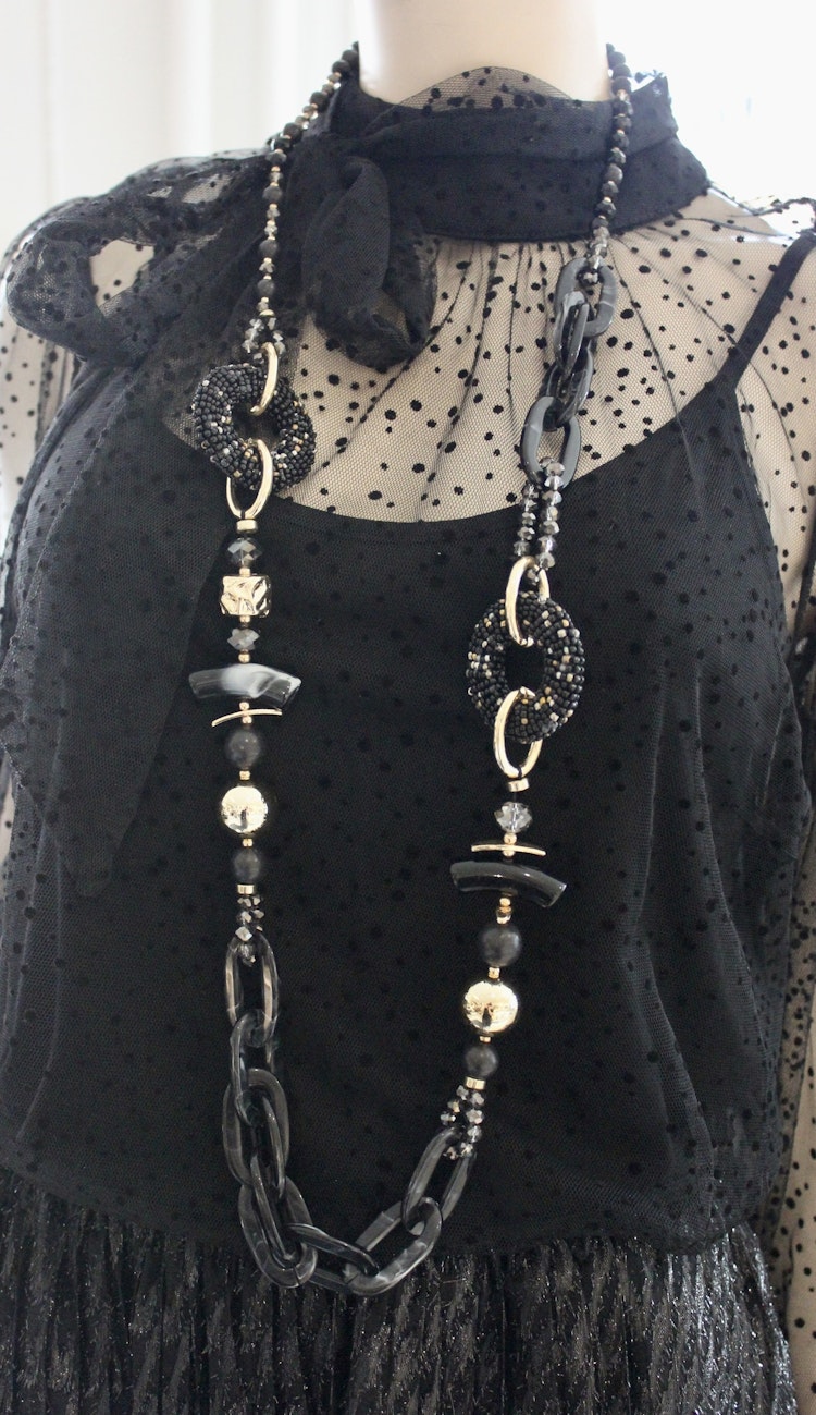 Halsband svart
