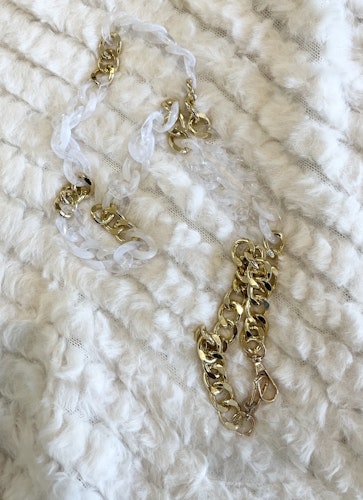 Mobilhalsband vitt/guld