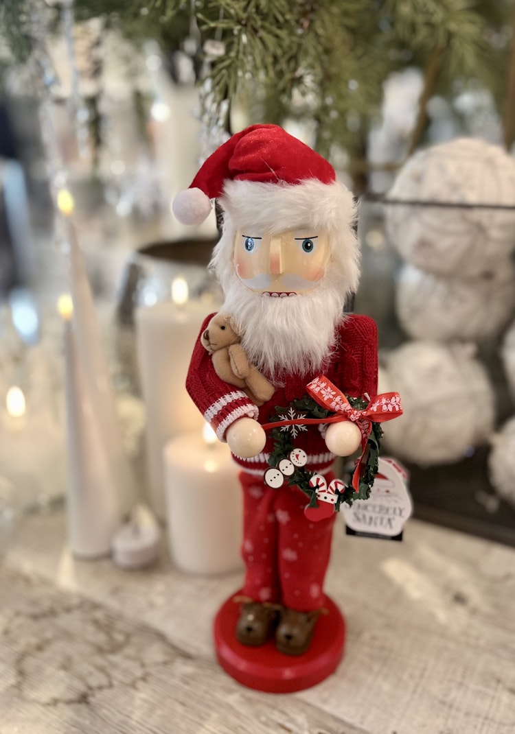 Nötknäppare tomte