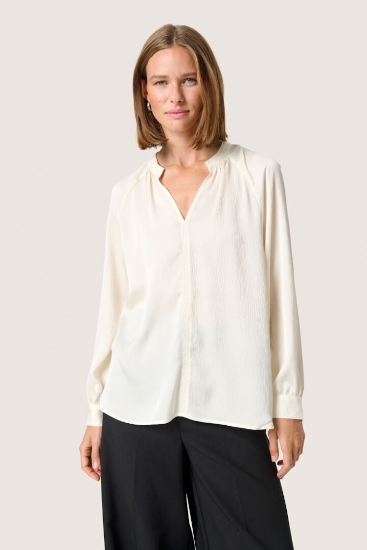 Soaked in luxury Ioana Blouse whisper white
