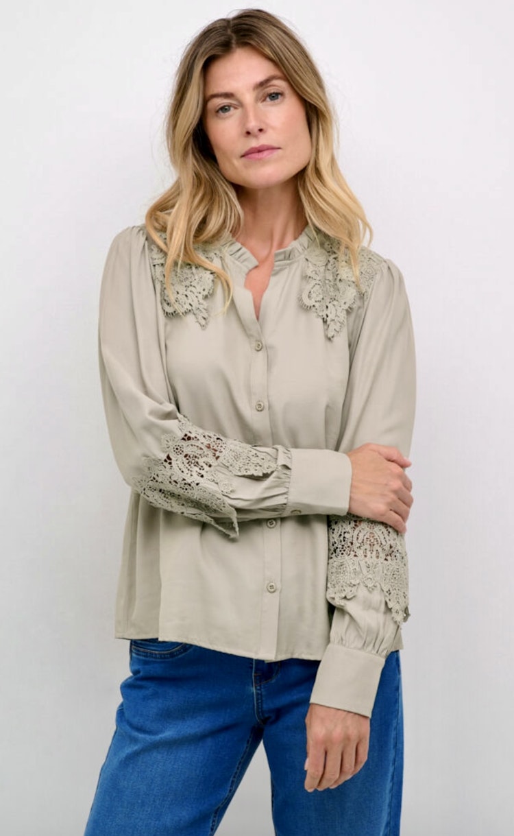 Cream Luna lace shirt String