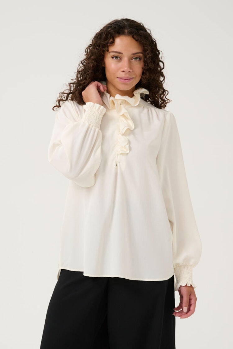 Culture Camusa Flounce shirt spring gardenia