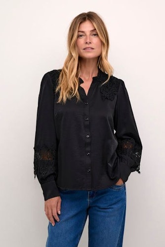 Cream Luna Lace shirt pitch black