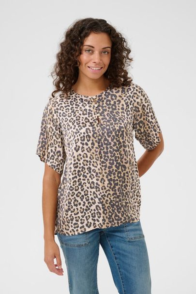 Culture Leona Berna shirt leopard