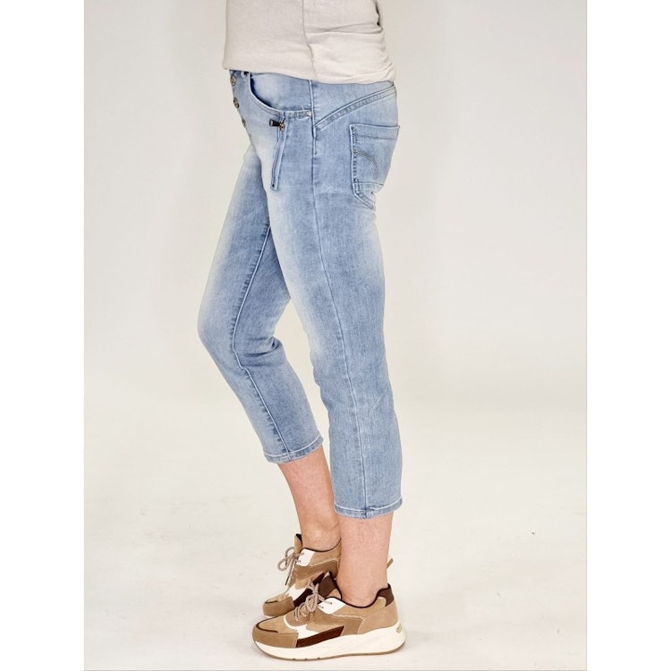 Caprishorts jeans ljusa