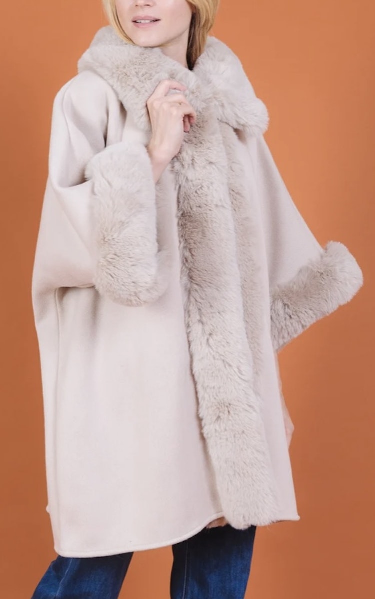Poncho cape beige