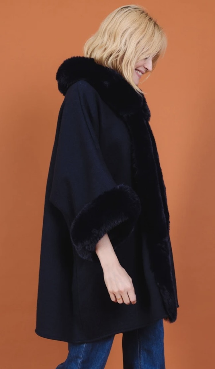 Poncho cape svart