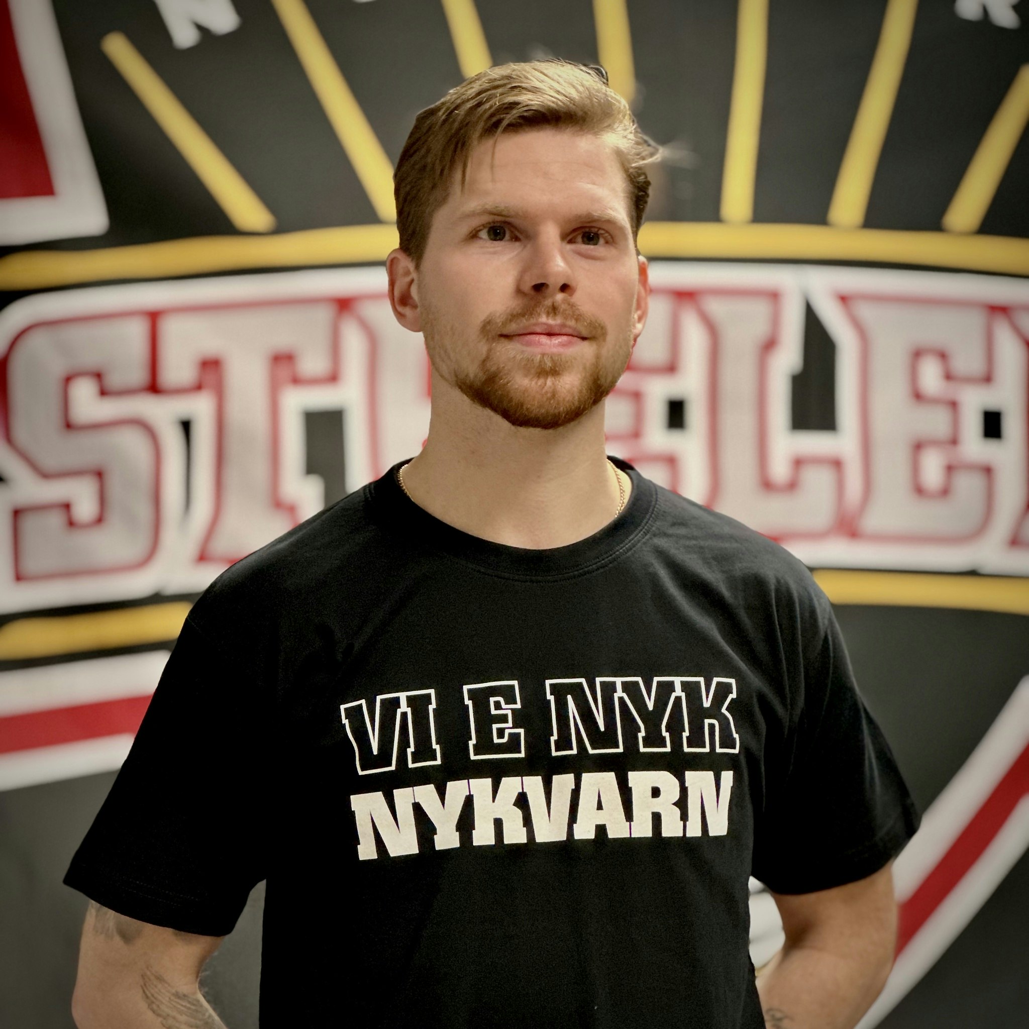 Vi E Nyk Nykvarn T shirt Nykvarns Innebandy Supportershoppen vi-e-nyk-nykvarn-t-shirt-nykvarns-innebandy-supportershoppen