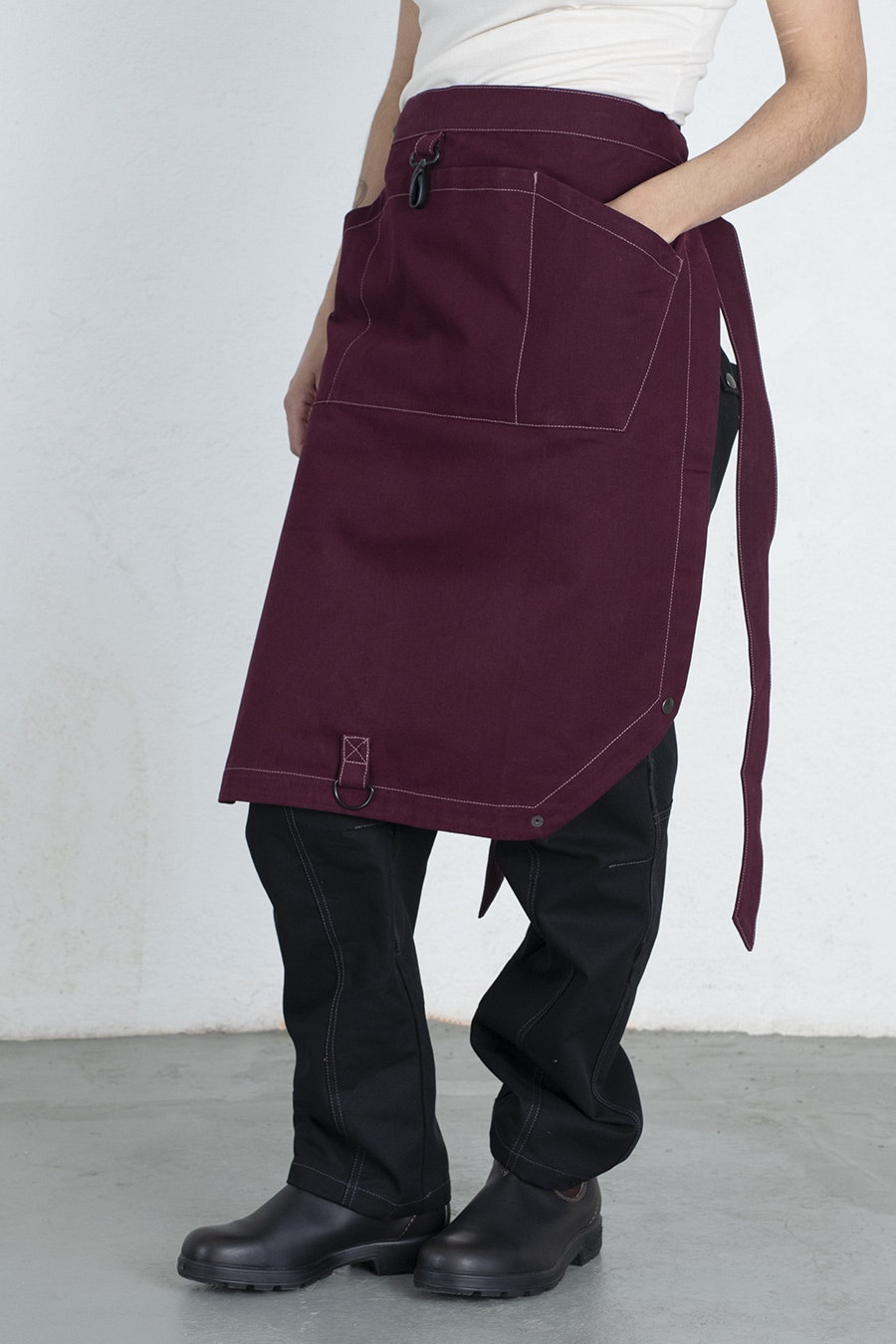 Maria apron burgundy