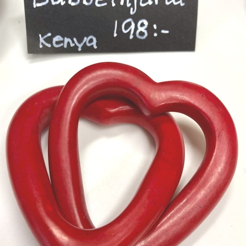 Dubbla sammanflätade täljstenshjärtan, ca 7,5x10 cm, Kenya