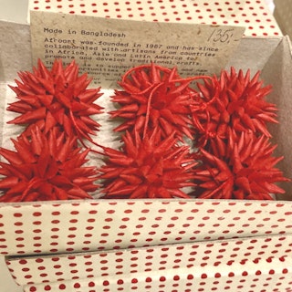 Julhängen 'Kotte Mini'/6-pack/röda, bomullspapper, Ø:ca 4 cm, Bangladesh