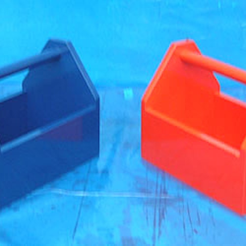 Verktygslåda 25x18x15 cm, tillverkad i gummiträ på Sri Lanka, finns i blått eller rött
