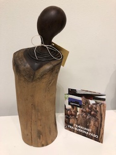 Konsthantverk i trä av konstnär Abdoul Zigane/Burkina Faso