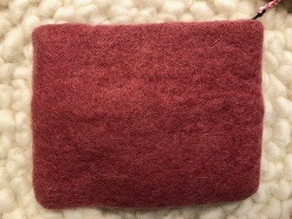 Börs, tovad med vackert broderi och dragkedja, 100% ull/Nepal, 15x12 cm