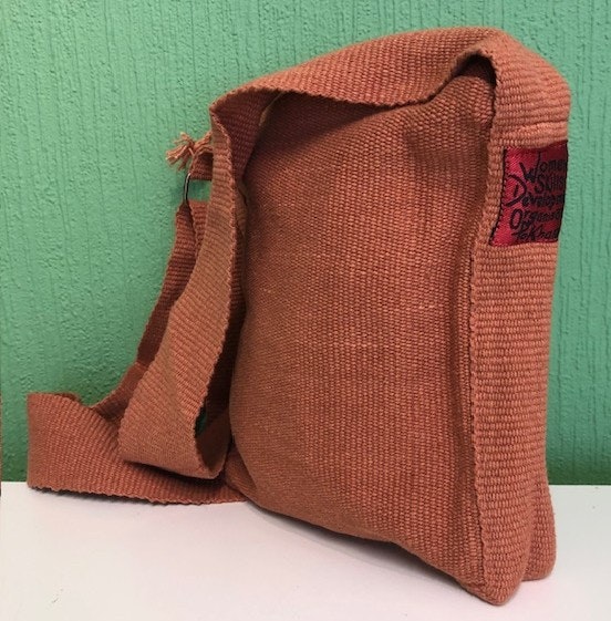 Pocketbag i handfärgat/vävt bomullstyg från Nepal, bränd orange/Fair Trade