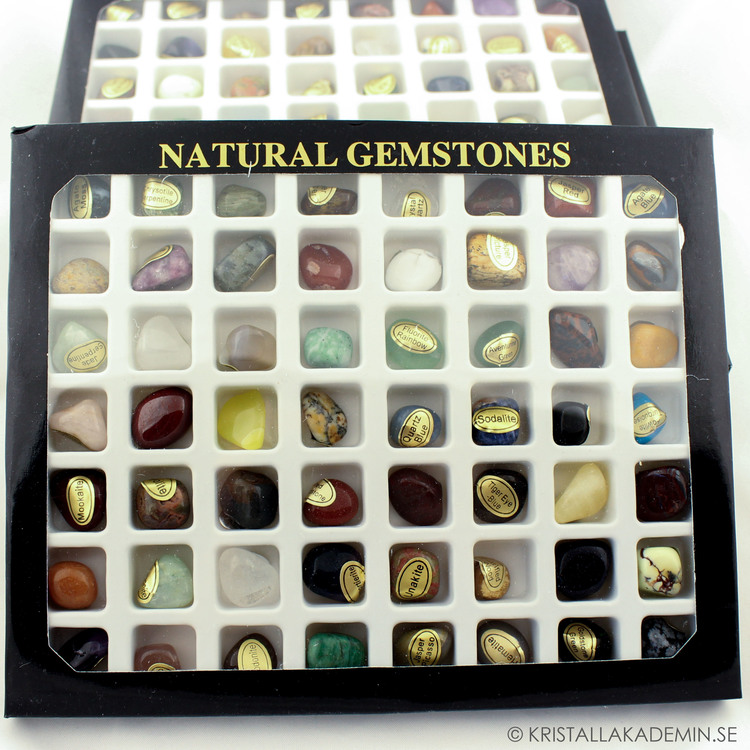 Presentask med 56 olika stenar
