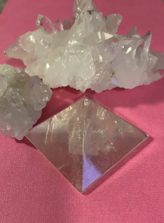 Bergkristall Pyramid 4x4 cm