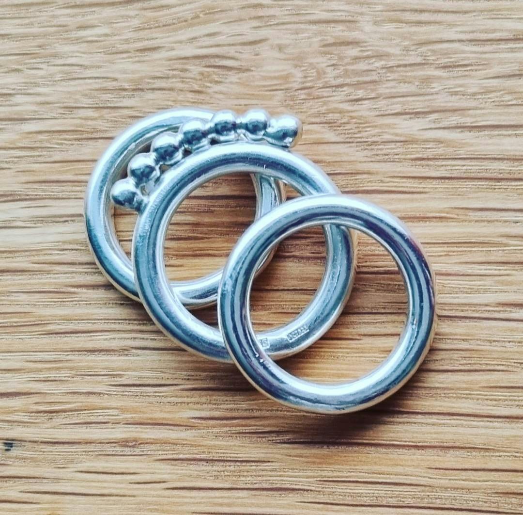 Chunky silverring med kulor