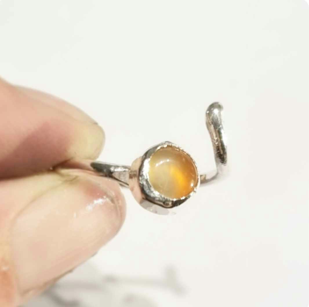 Candy handgjord silverring med infattad sten - aprikos