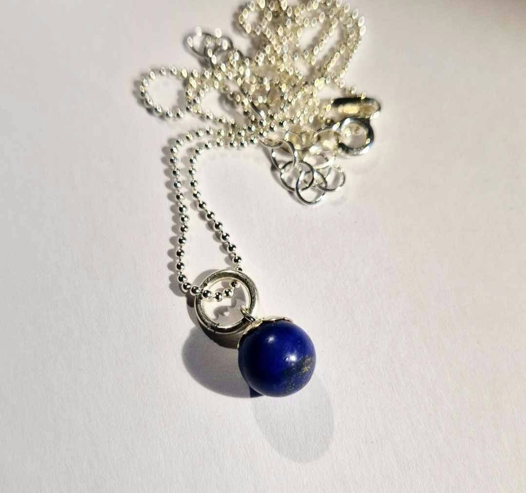 Lapis lazuli hänge silverhalsband 8 mm