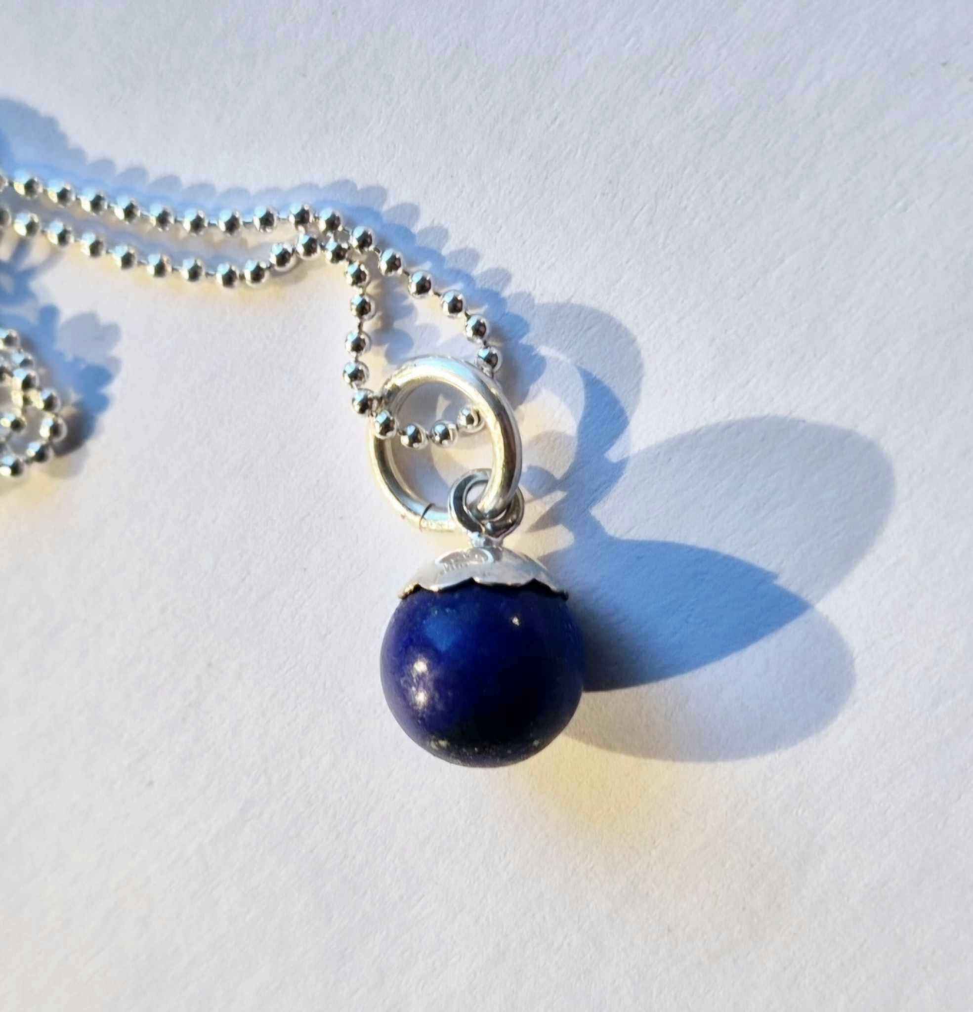 Lapis lazuli hänge silverhalsband 8 mm
