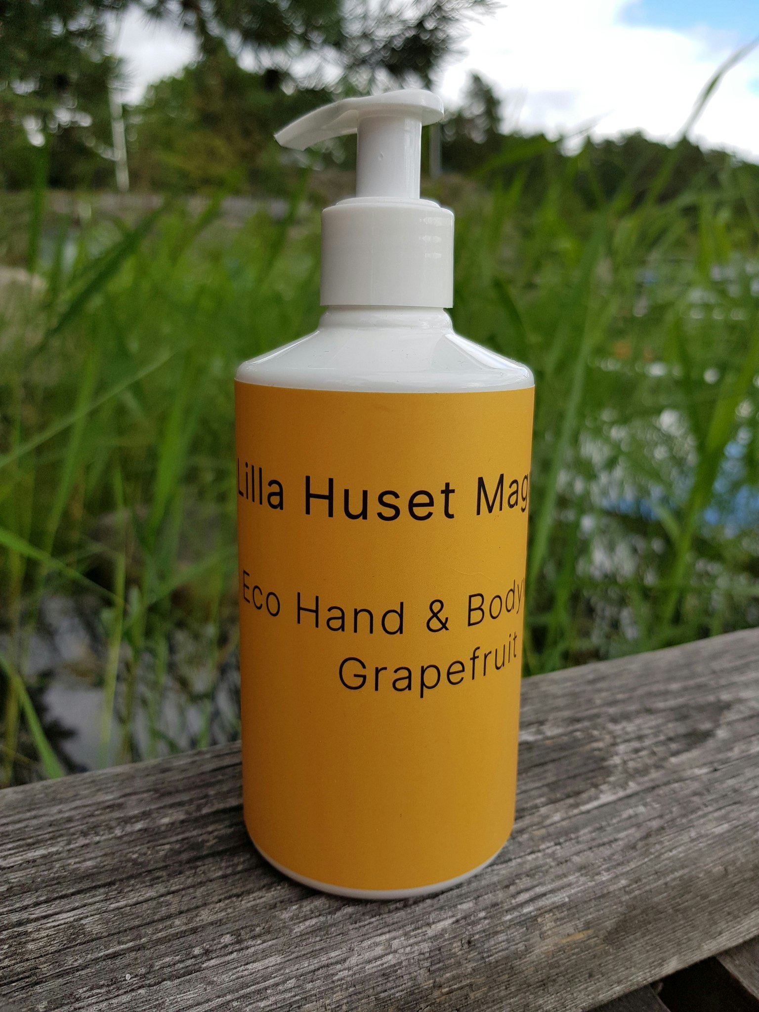 Lilla Huset Magnolia Eco Hand & Body Wash, GRAPEFRUIT  300ml
