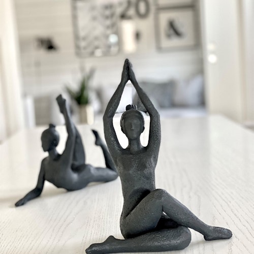 Yoga svart H.23.5cm