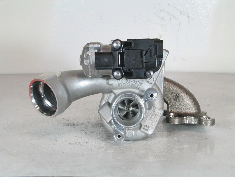 49180-01275 Renoverad originalturbo OEM Mitsubishi TD025M2sbR Turbo VW Golf Audi A3 1.4L bensin 04E145721R ( Bytesturbo )