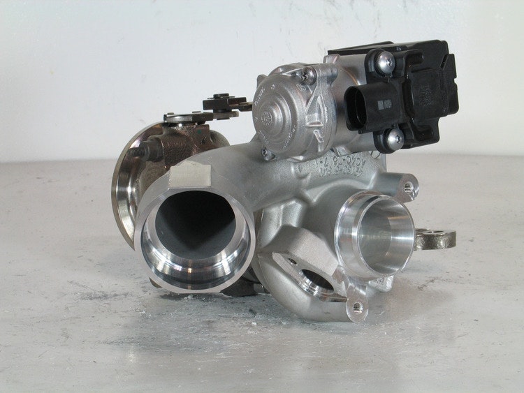 49180-01275 Renoverad originalturbo OEM Mitsubishi TD025M2sbR Turbo VW Golf Audi A3 1.4L bensin 04E145721R ( Bytesturbo )