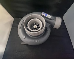3523646 / 3523647 H2A Holset renoverad turbo ( Bytesturbo )
