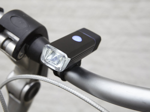 Framlampa till cykel - Laddas via USB-uttag