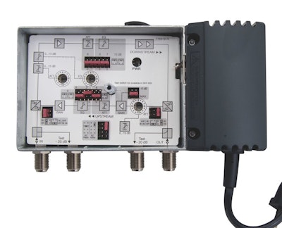 TRIAX Antennförstärkare Comhem 1 utg GHV 935 35dB