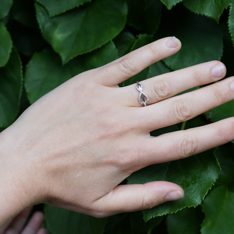 RING TINDRA 925 STERLING SILVER FÖR BRÖSTCANCER FORSKNINGEN