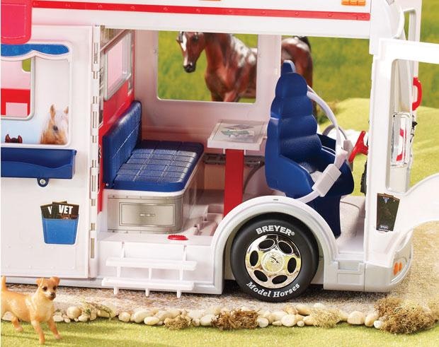 Djurambulans/Veterinärklinik, 45 cm 1:12 (Breyer)