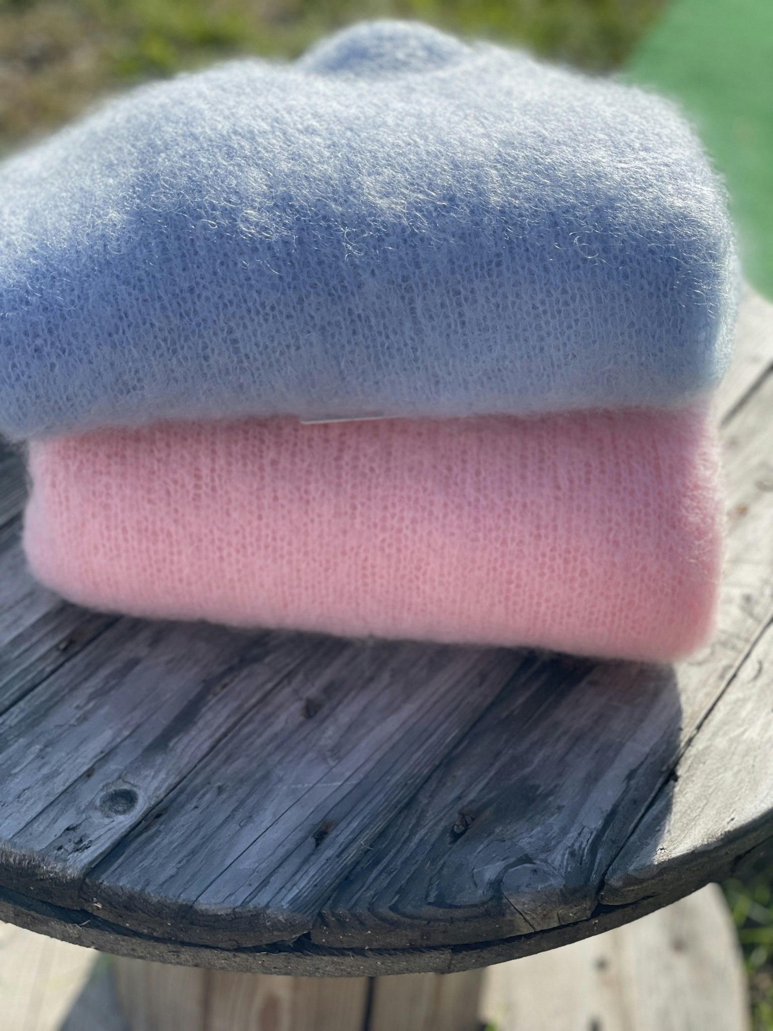 Mohair tröja fluffy light blue