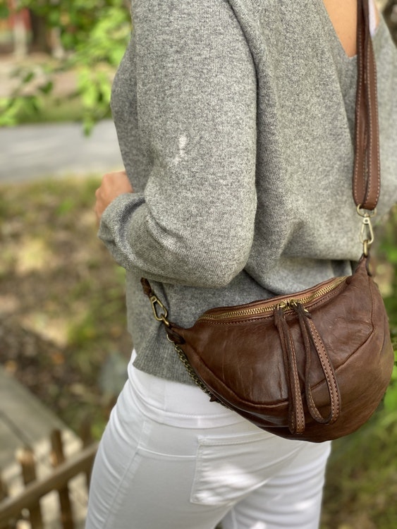 Handbag  dark brown