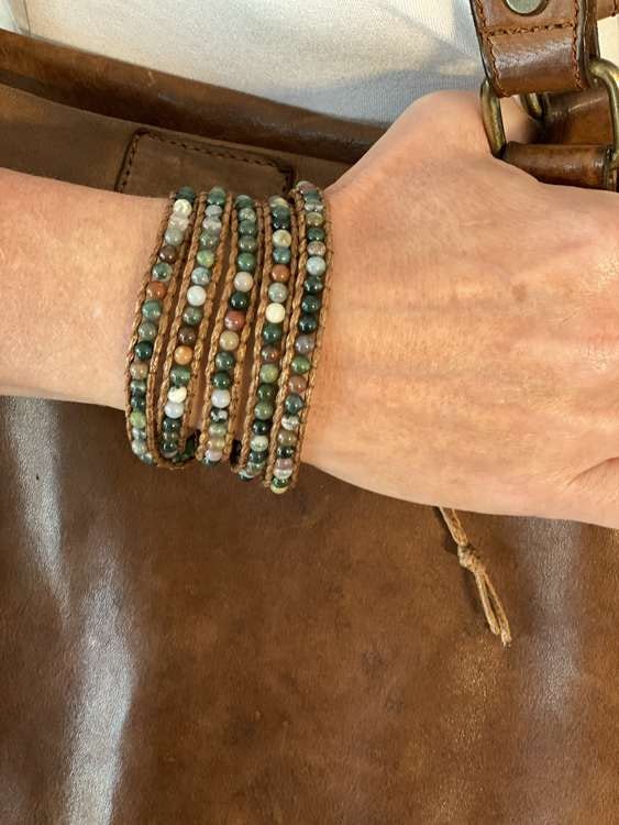Boho armband med stenpärlor