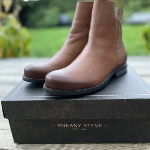 Shady W leather shoe