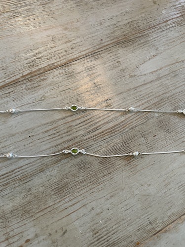 Oyster Iconic Necklace, silver/olive green