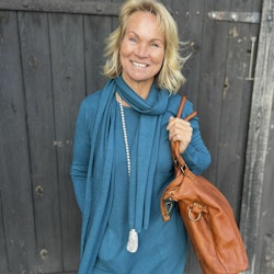 Knitted autumn tunic with shawl