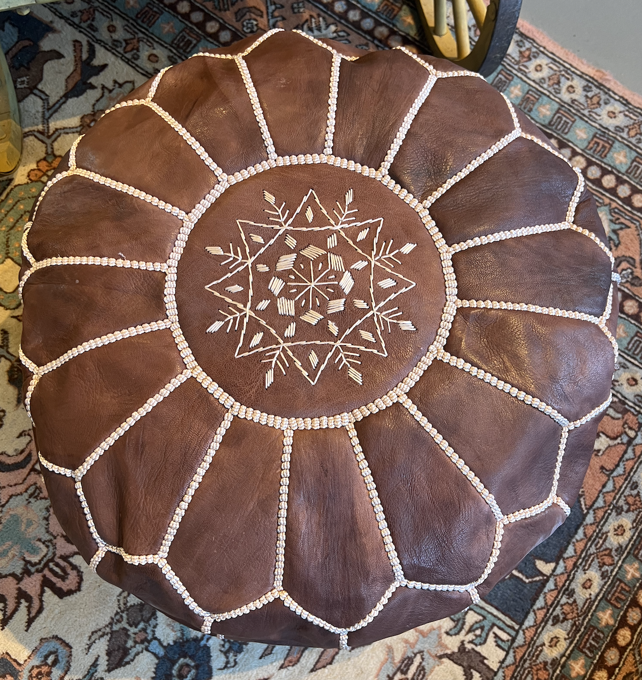 Marockansk Sittpuff i läder - cognac