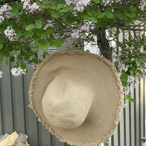 SUN HAT CROCHET RUFFLE