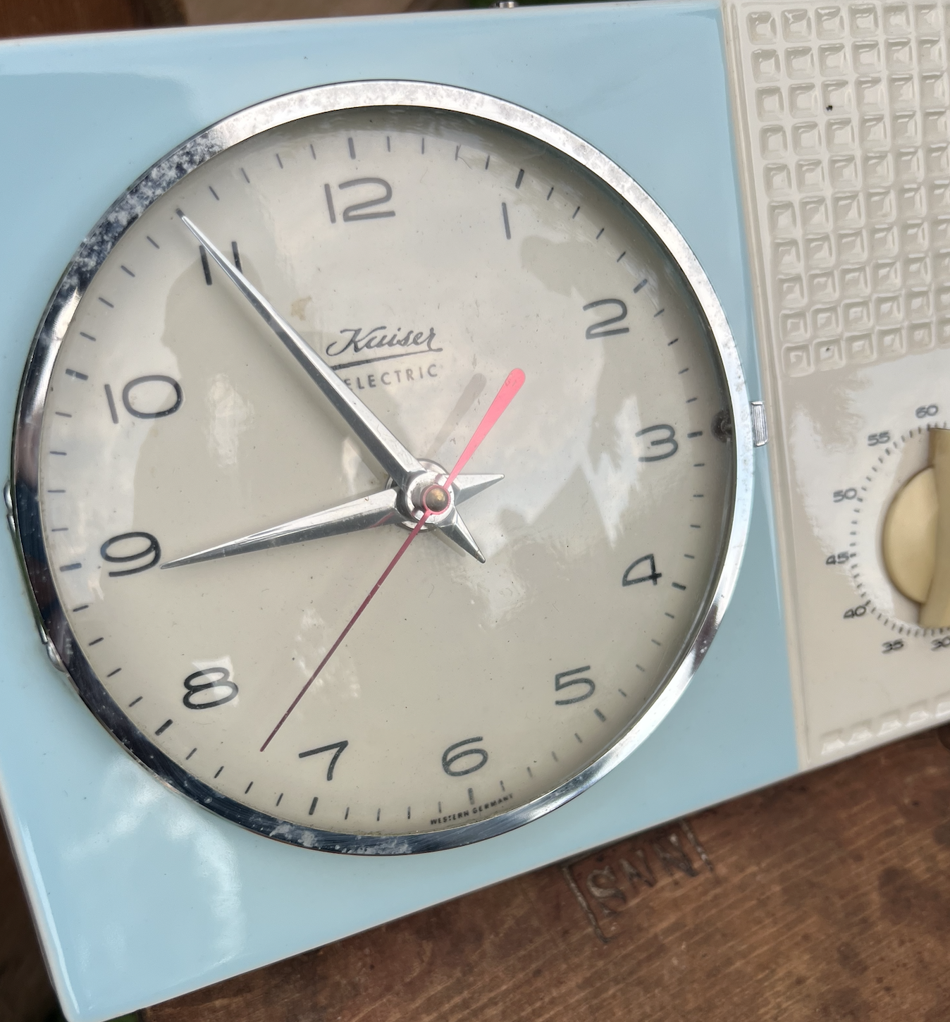 Väggklocka med timer vintage - Unique By Us