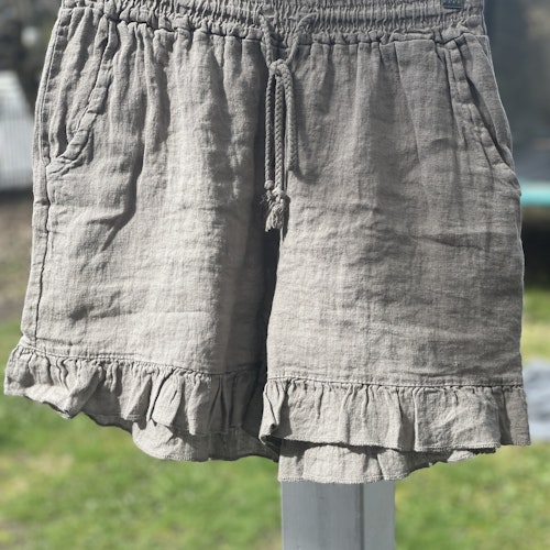 linne shorts taupe