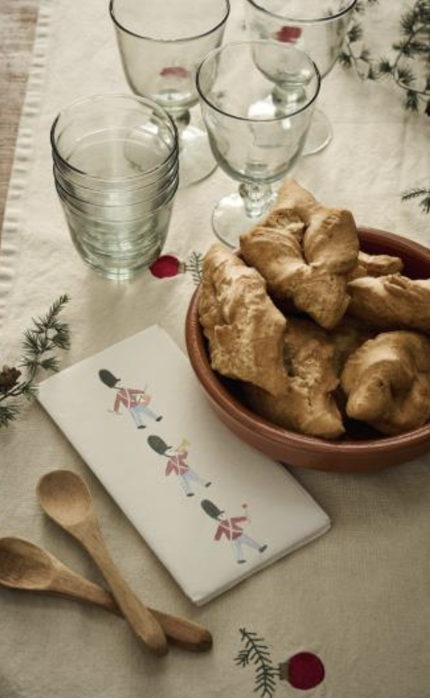 Christmas napkins soldier