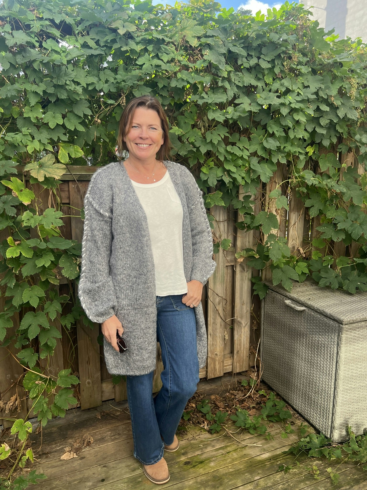 V-neck sweater with details