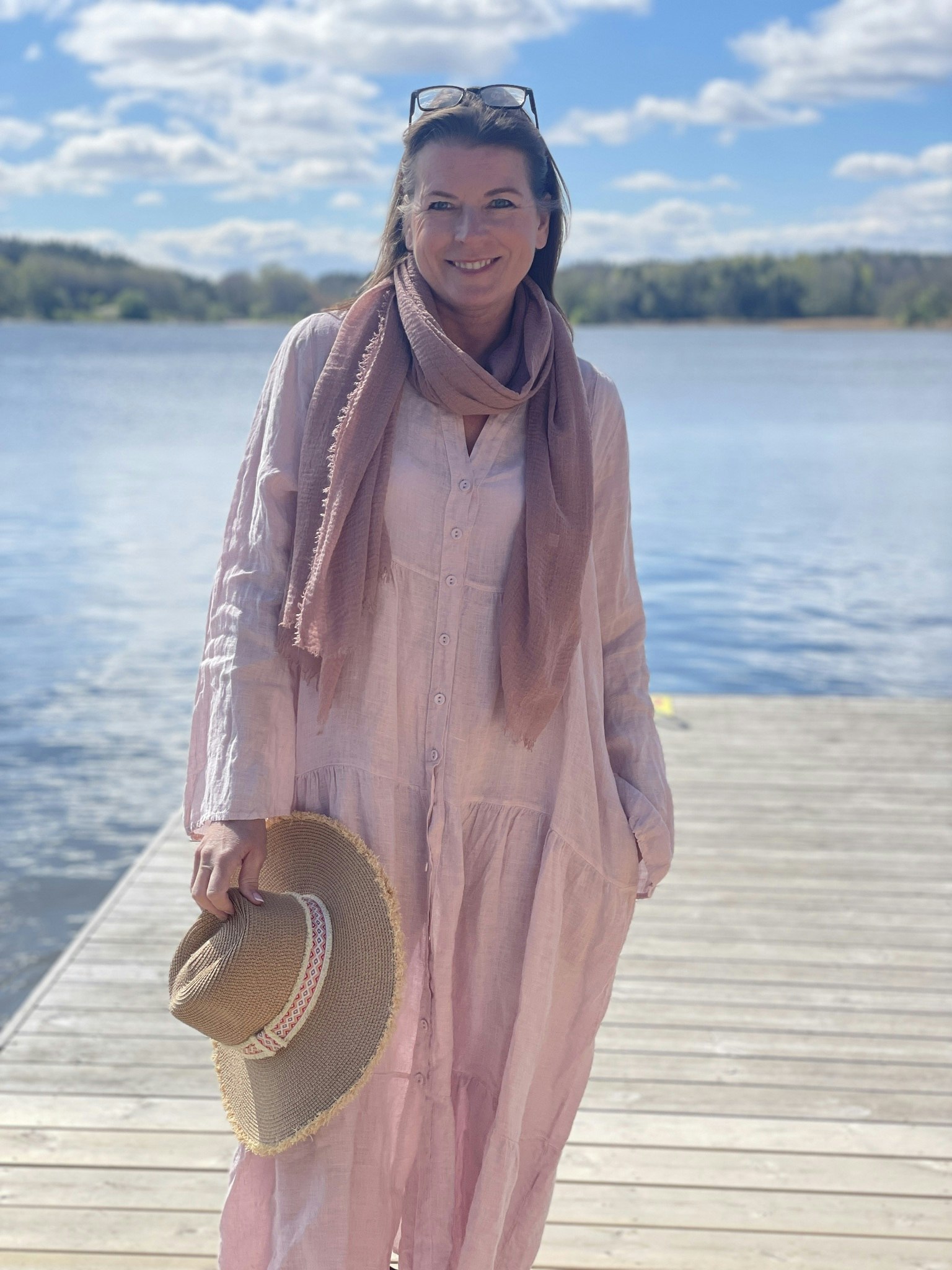 Maxiklänning free spirit med knappar rosa